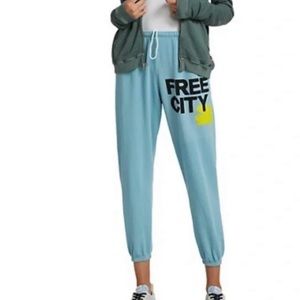 Free city sweatpants NWOT